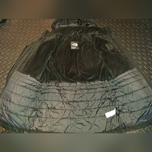 The North Face womens dryvent winter jacket - Picture 8 of 15